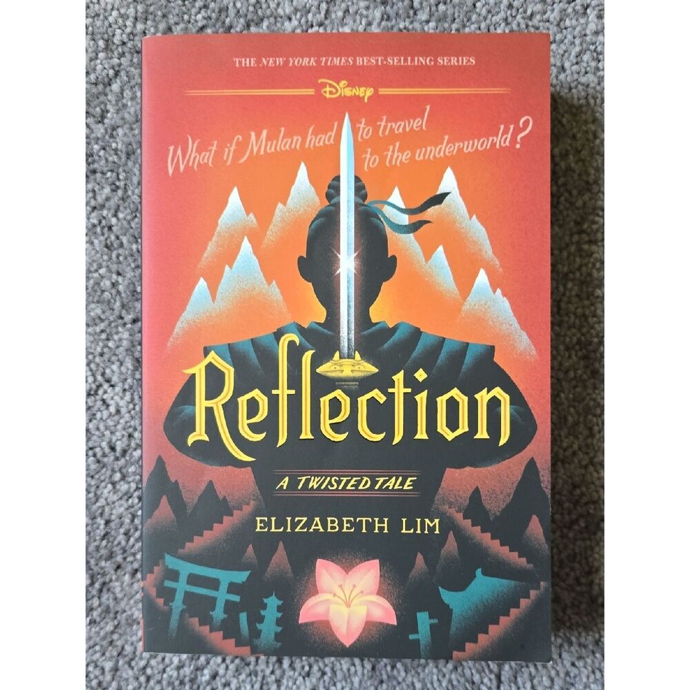 Disney Twisted Tale Reflection Book – Mulan Story Retelling Like New Young Adult